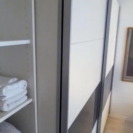 Palms: Modern With A Large Terrace Apartament Sofia