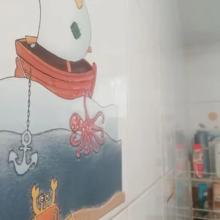 Palms: Modern With A Large Terrace *