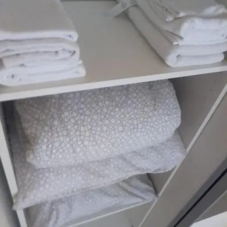 דירה Palms: Modern With A Large Terrace *