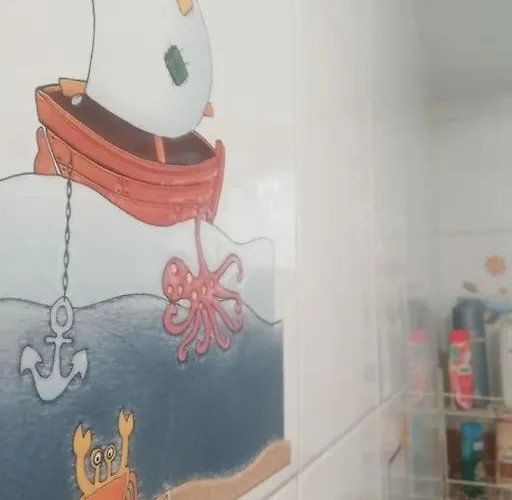 Palms: Modern With A Large Terrace *