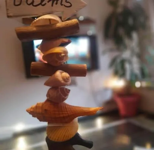 Palms: Modern With A Large Terrace 公寓 *