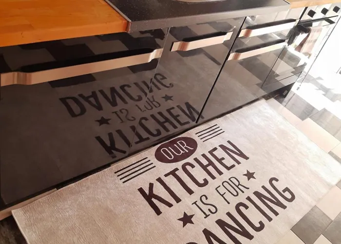 Palms: Modern With A Large Terrace Apartment